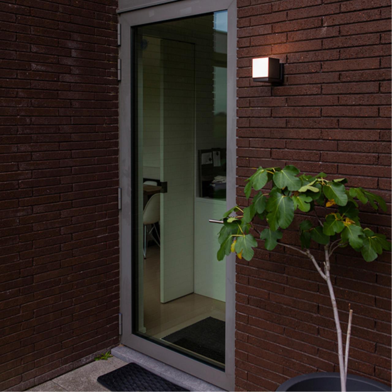 картинка Настенный уличный светильник Arte Lamp BELGRADE A5193AL-1BK от магазина pro-decor.kz