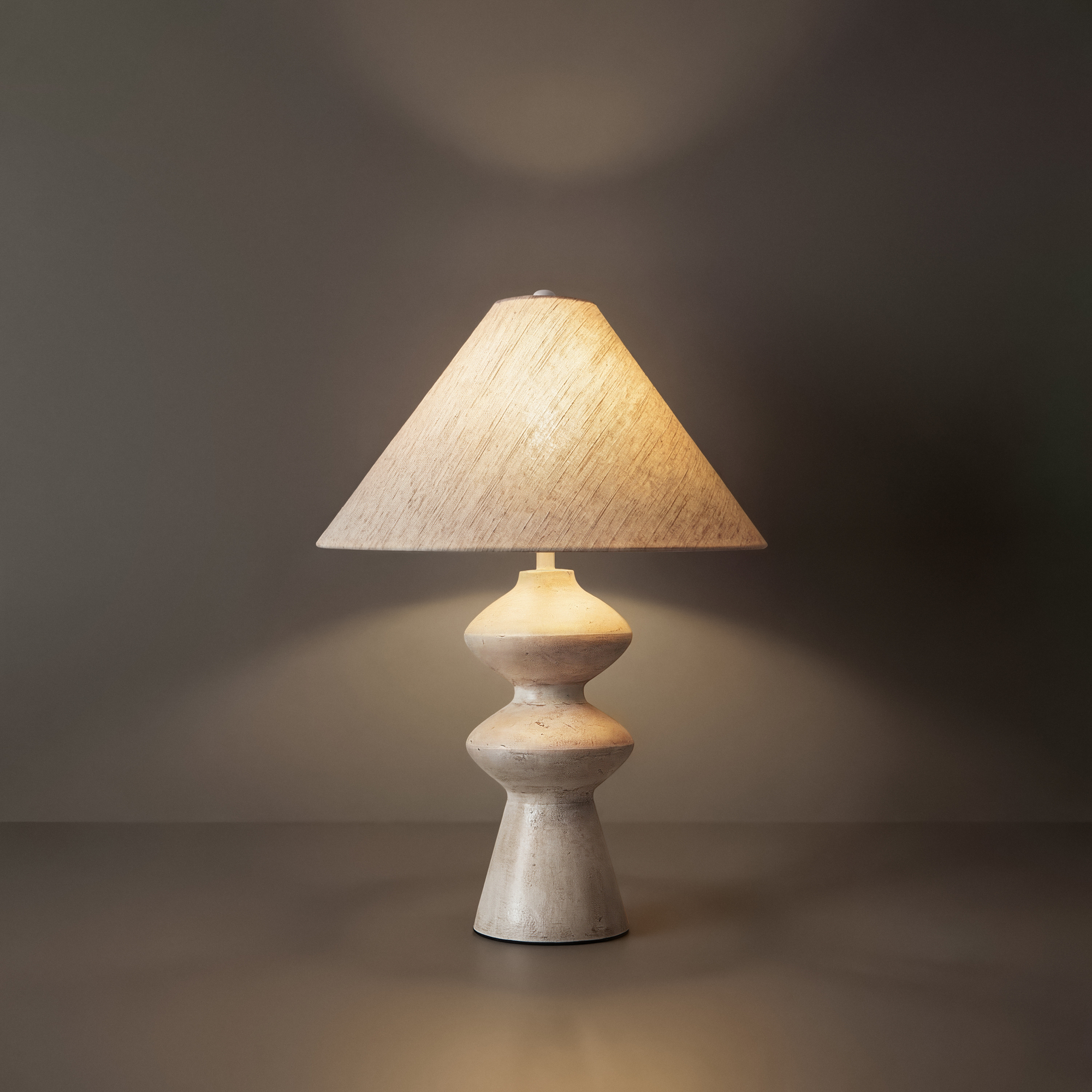картинка Настольный светильник Freya FR5485TL-01M от магазина pro-decor.kz